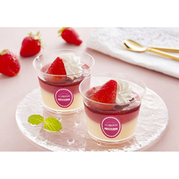 六本木アマンド　苺のプリンパフェ